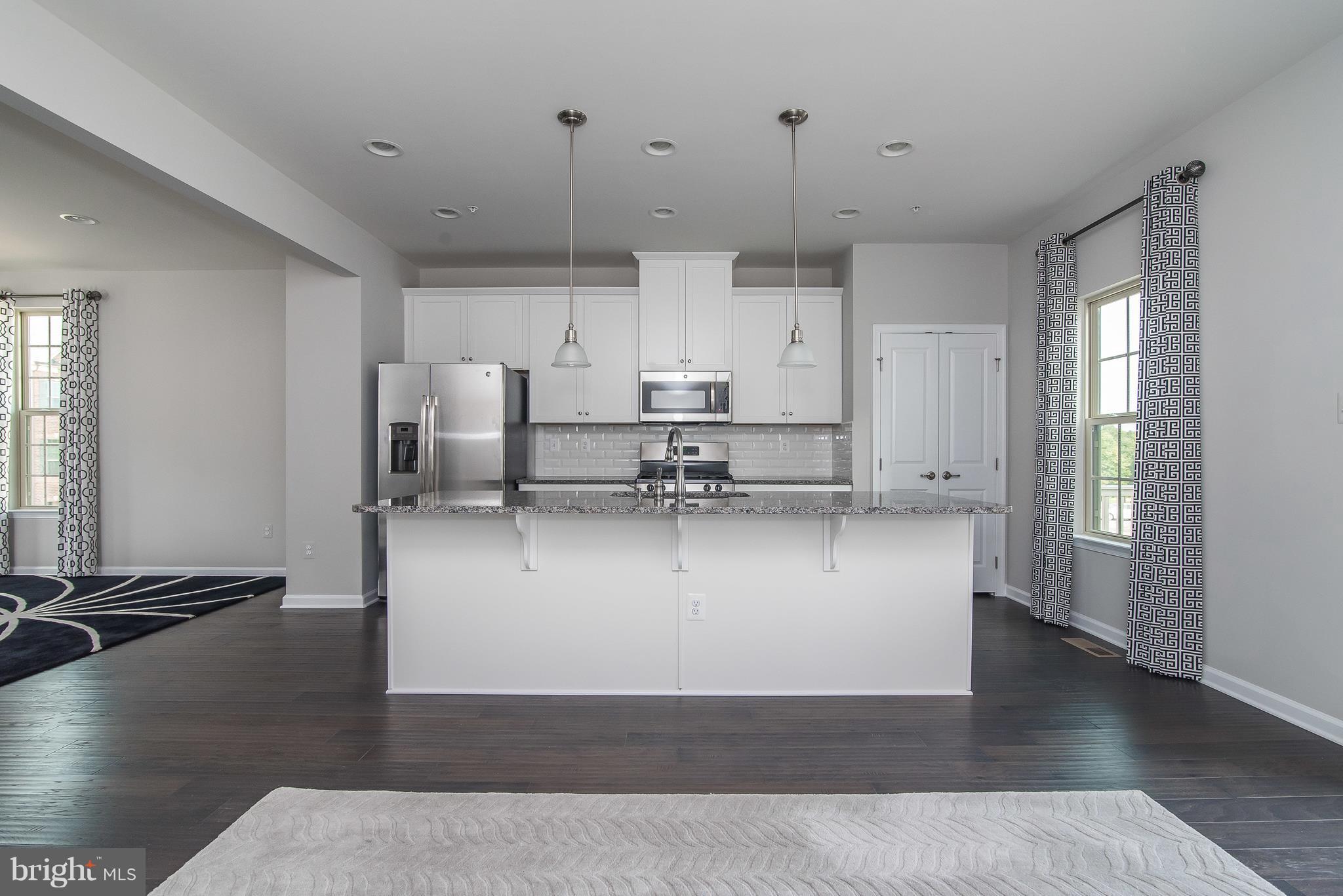 PARKSIDE - Residential Lease