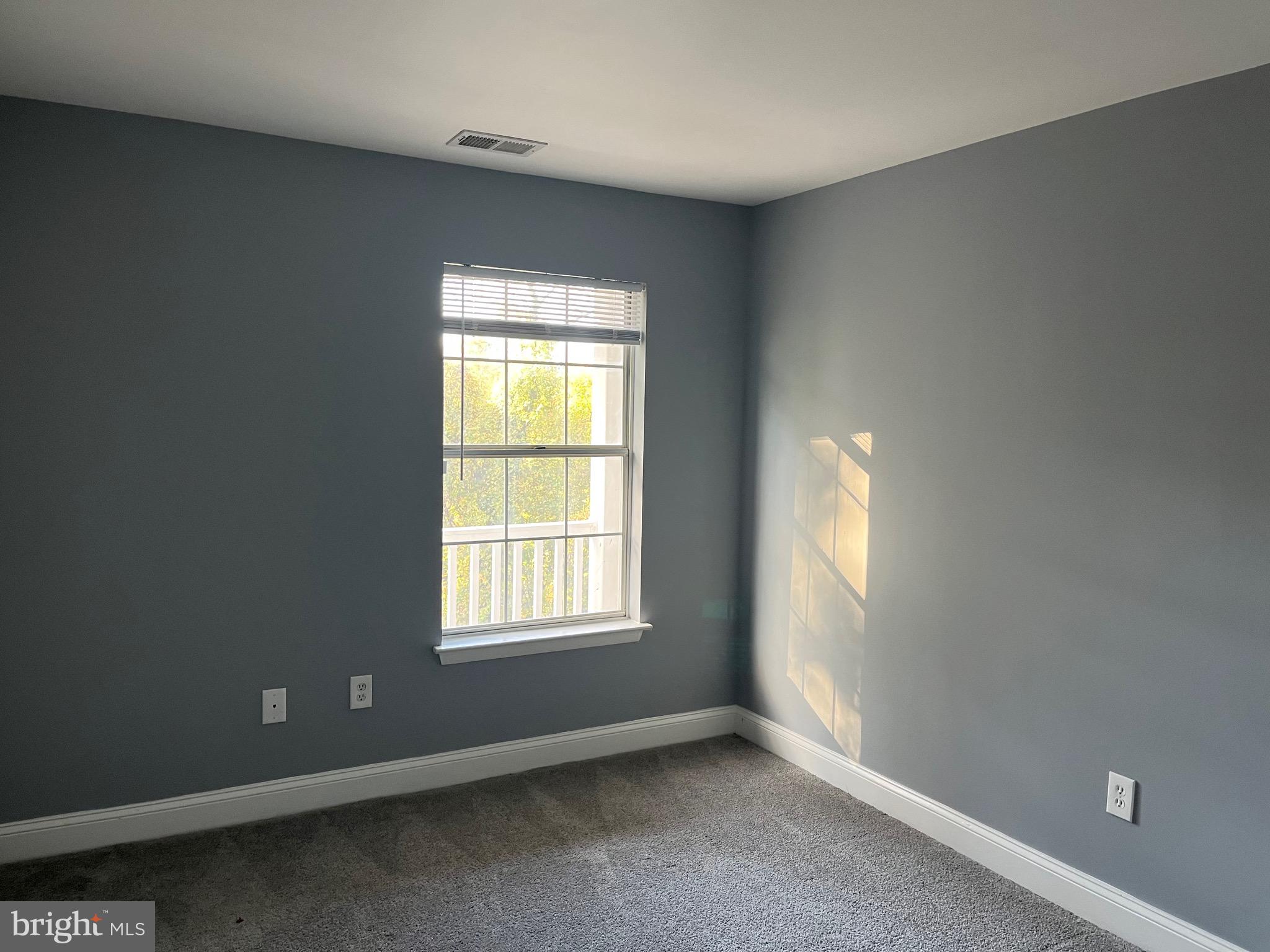 DEVON HILLS CONDO - Residential Lease