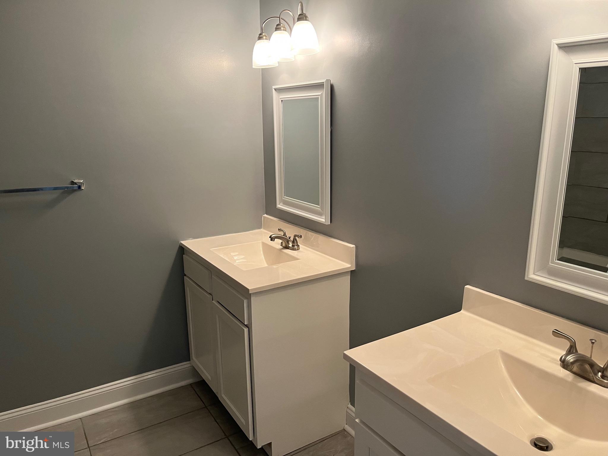 DEVON HILLS CONDO - Residential Lease