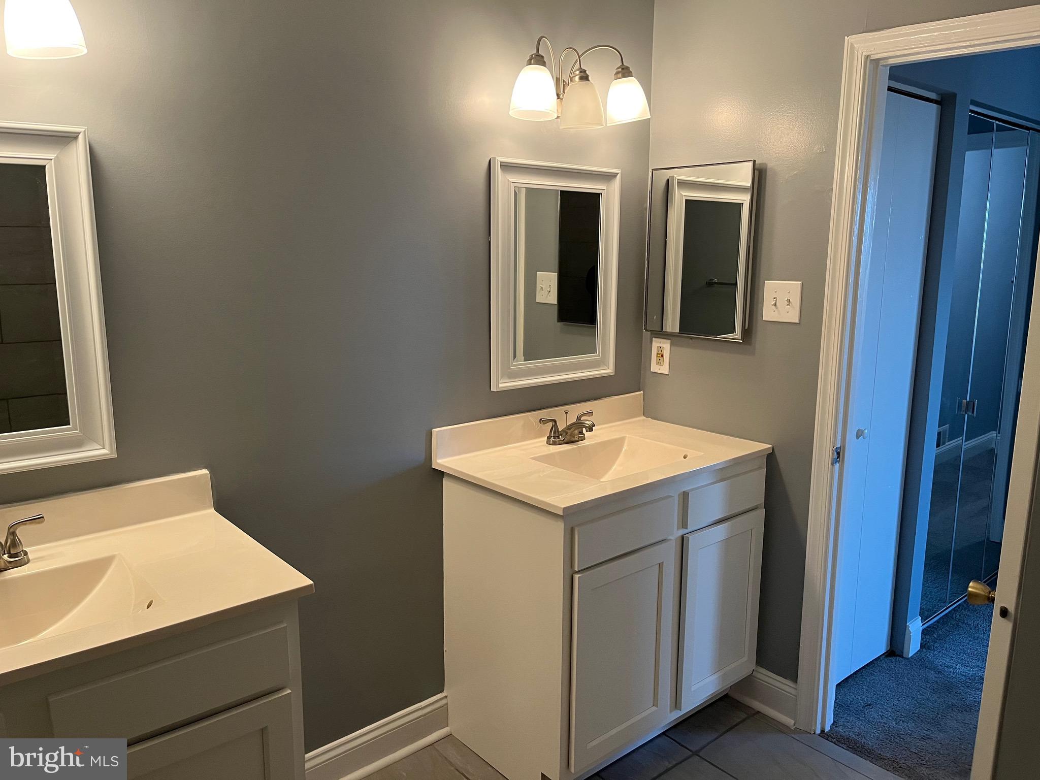 DEVON HILLS CONDO - Residential Lease