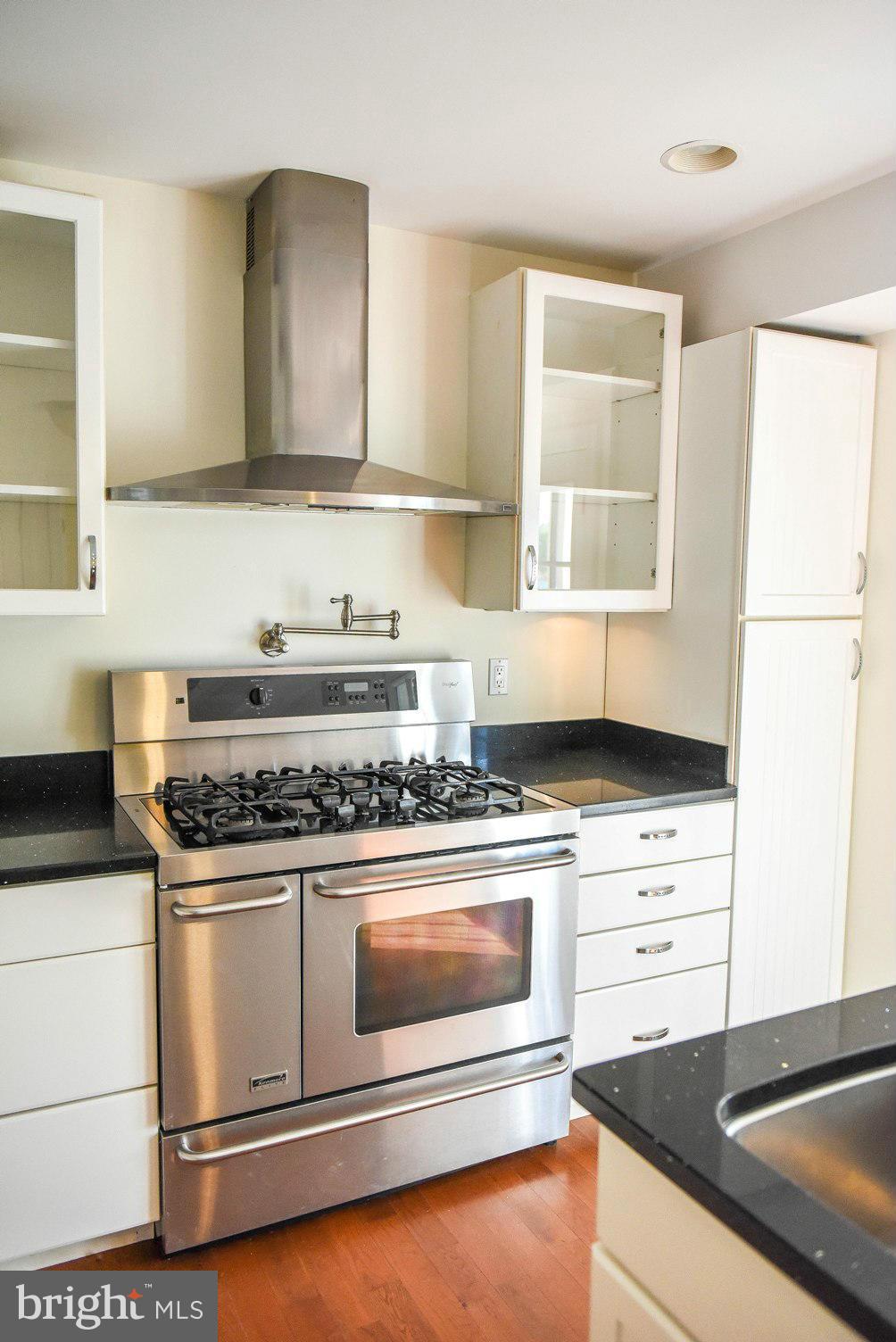 PINEY POINT SHORES - Residential Lease