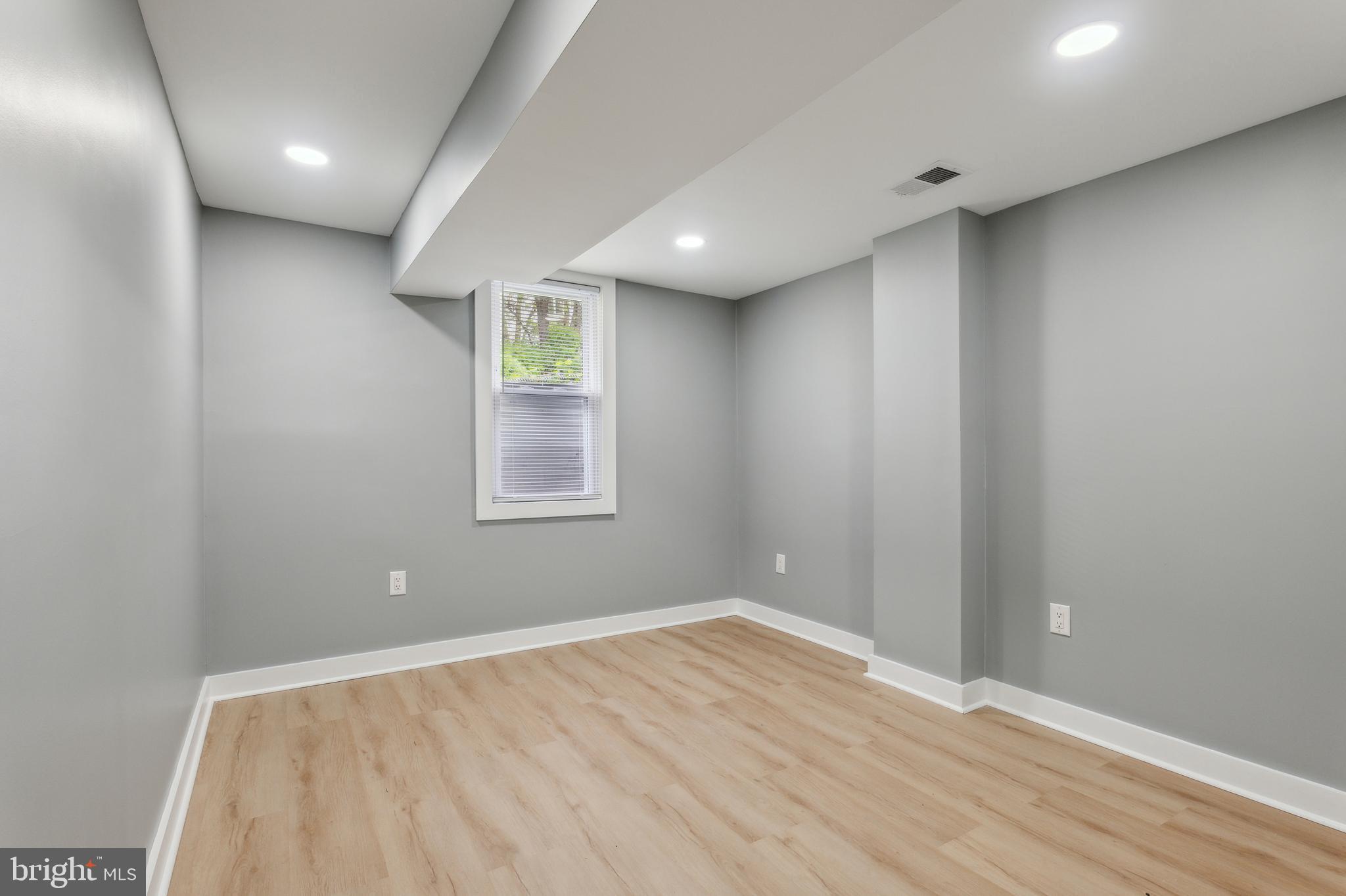 BURGUNDY ESTATES - Residential