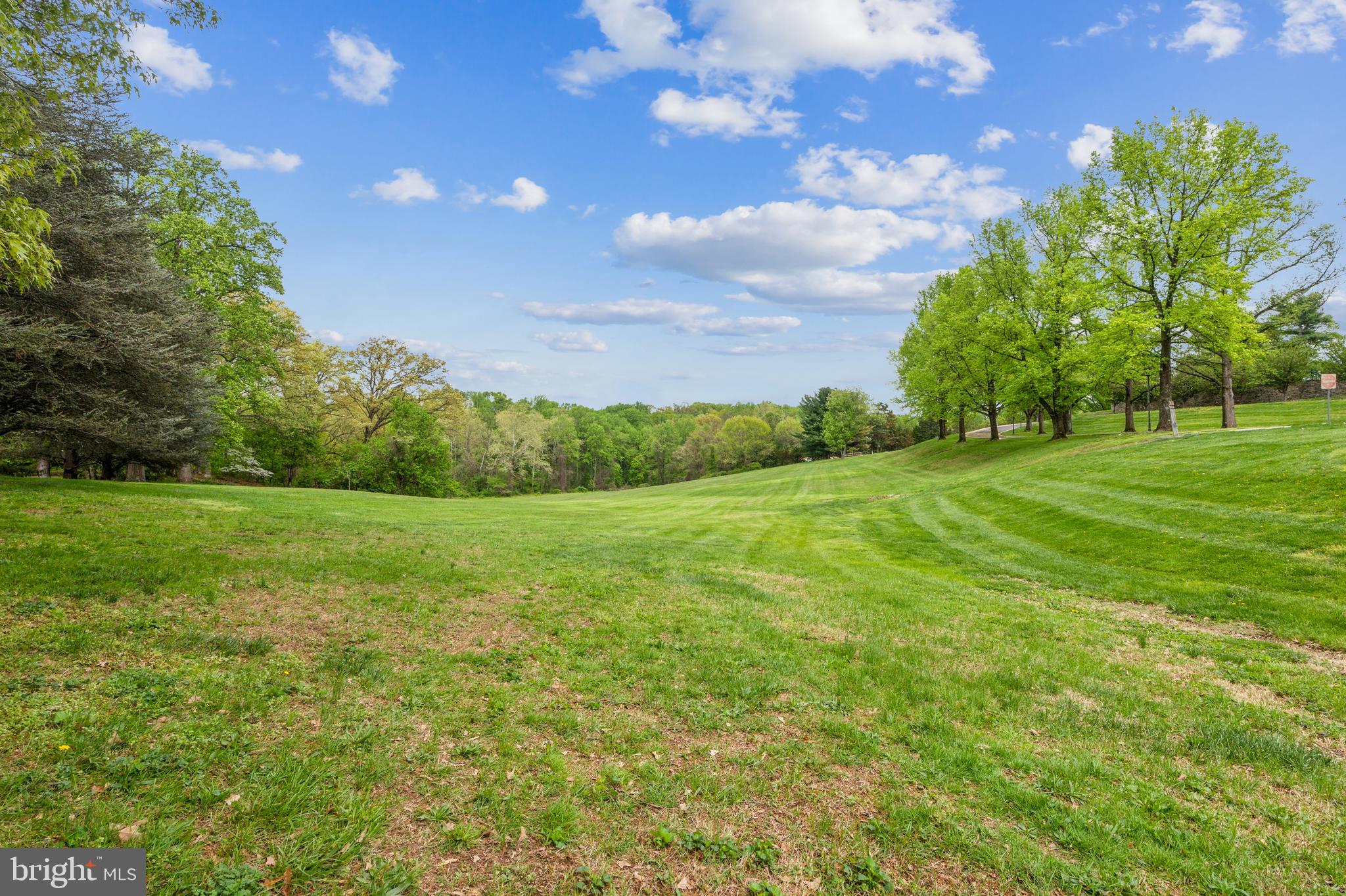 BURGUNDY ESTATES - Residential