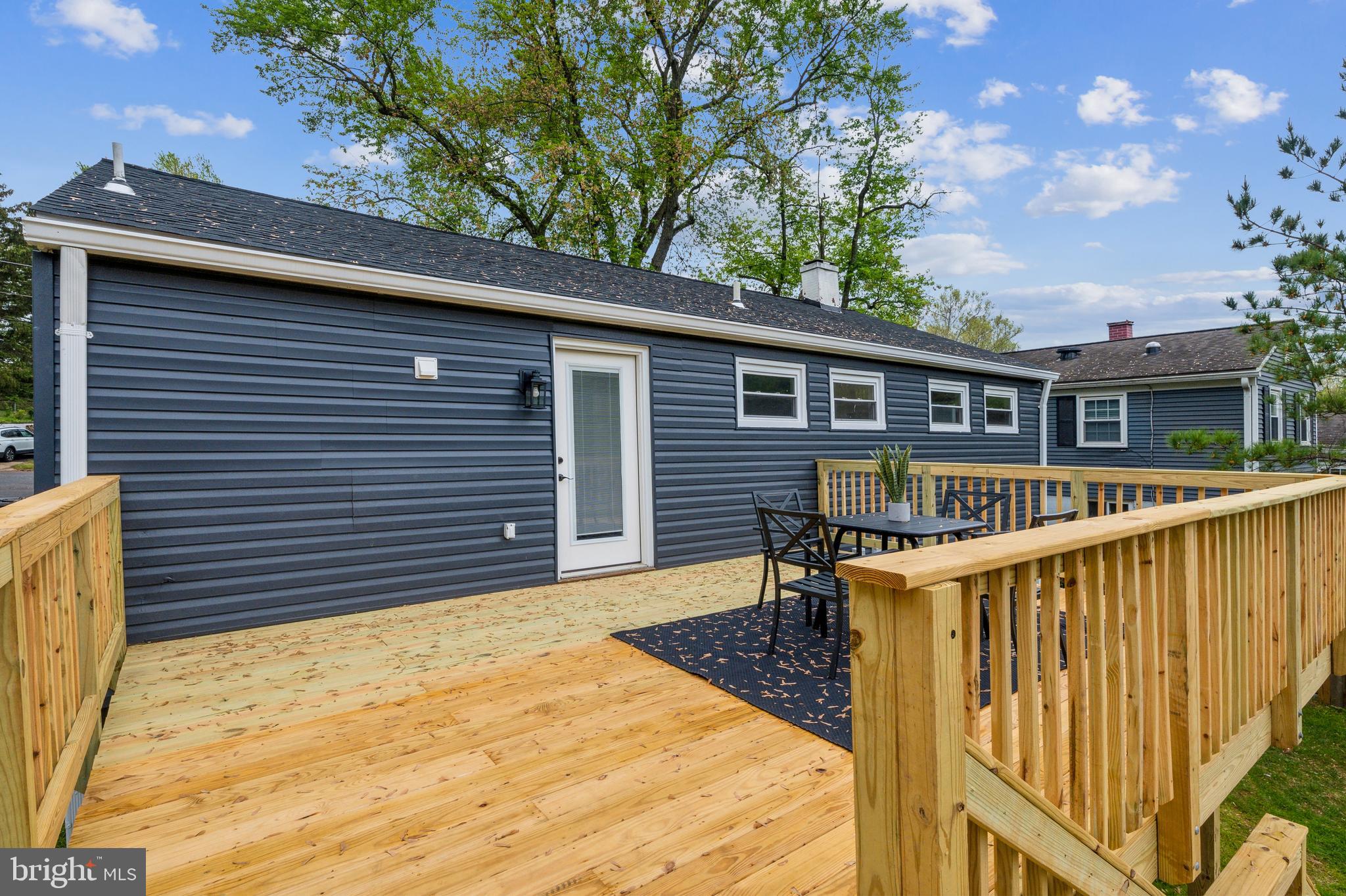 BURGUNDY ESTATES - Residential