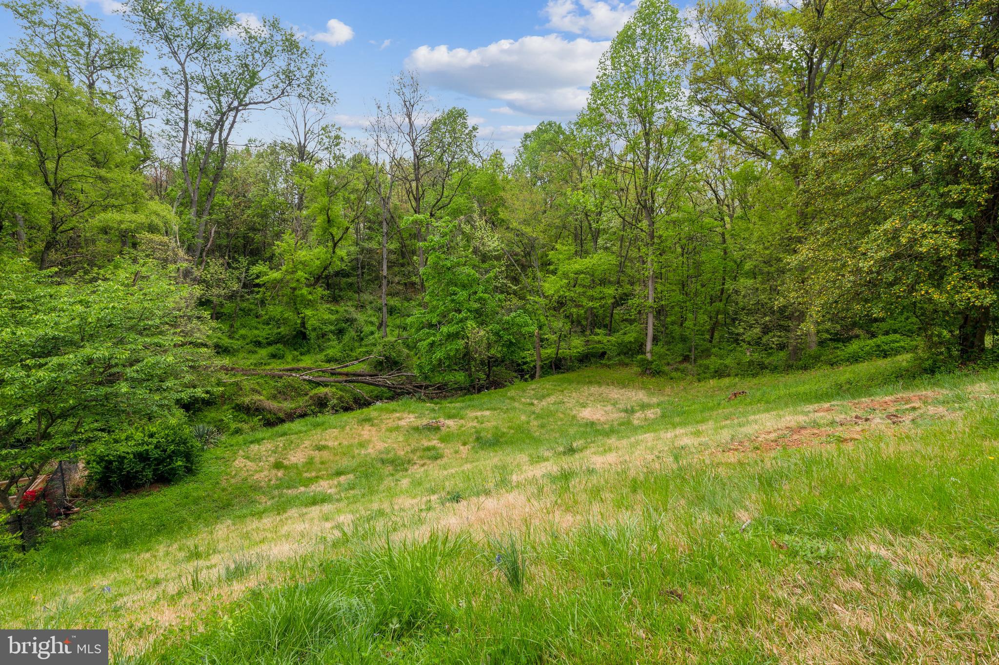 BURGUNDY ESTATES - Residential