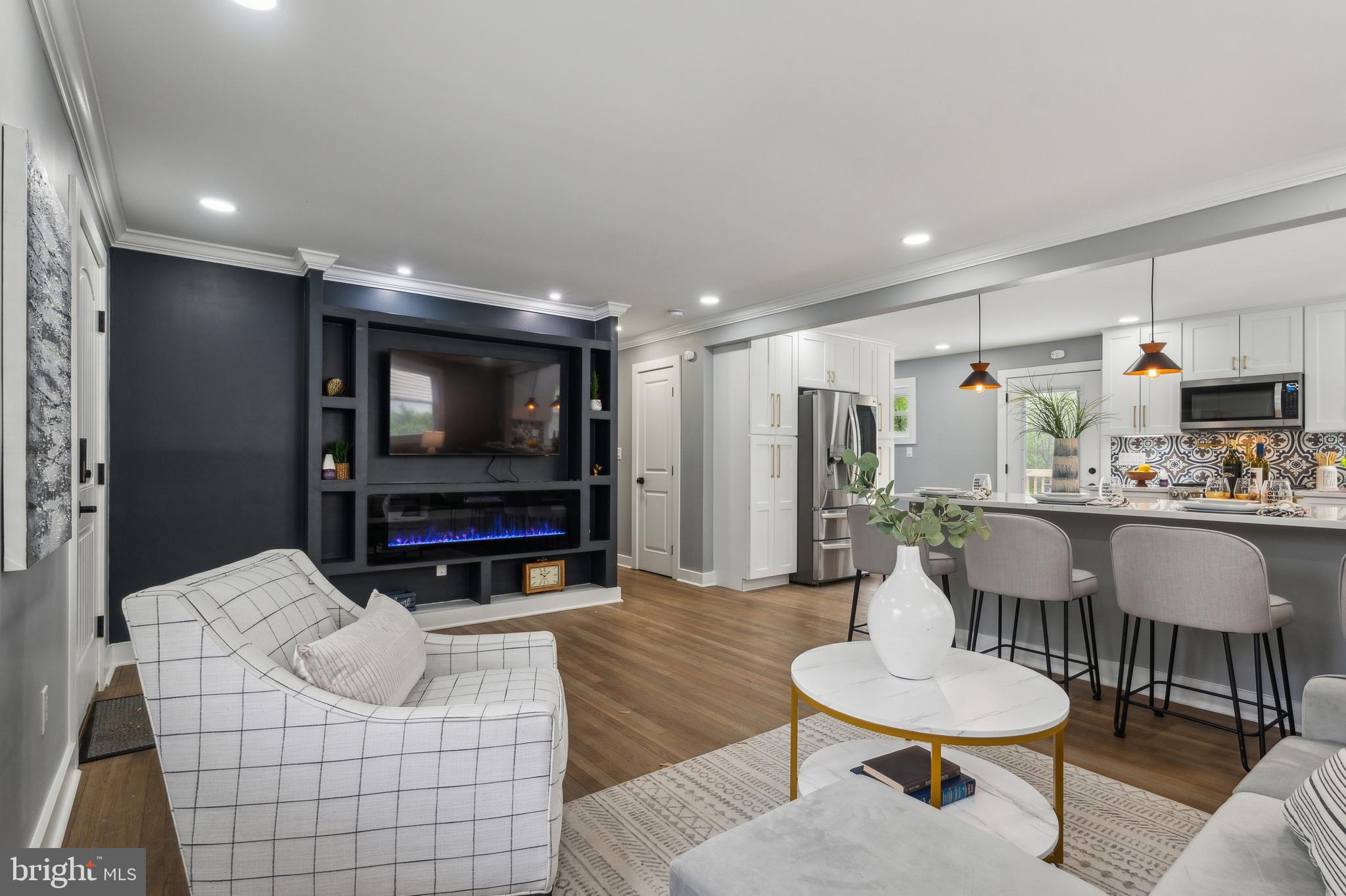 BURGUNDY ESTATES - Residential