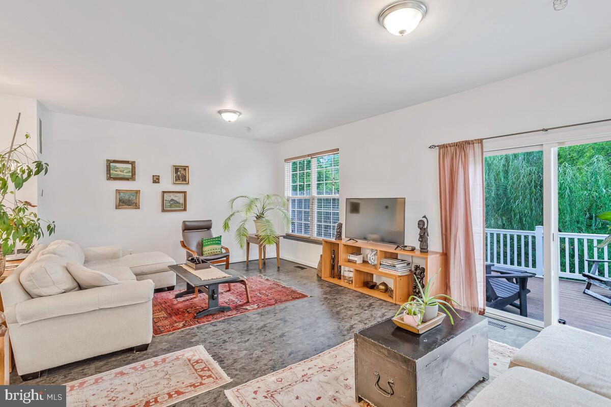 SAN FRANCISCO BY THE BAY - Residential Lease