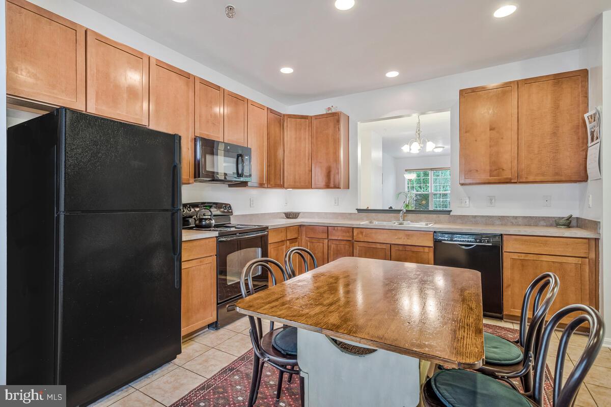 SAN FRANCISCO BY THE BAY - Residential Lease