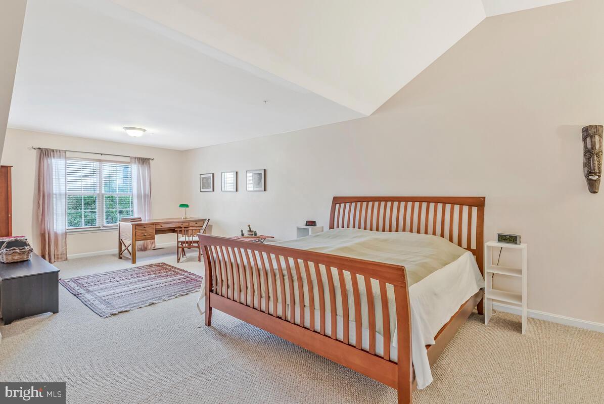 SAN FRANCISCO BY THE BAY - Residential Lease