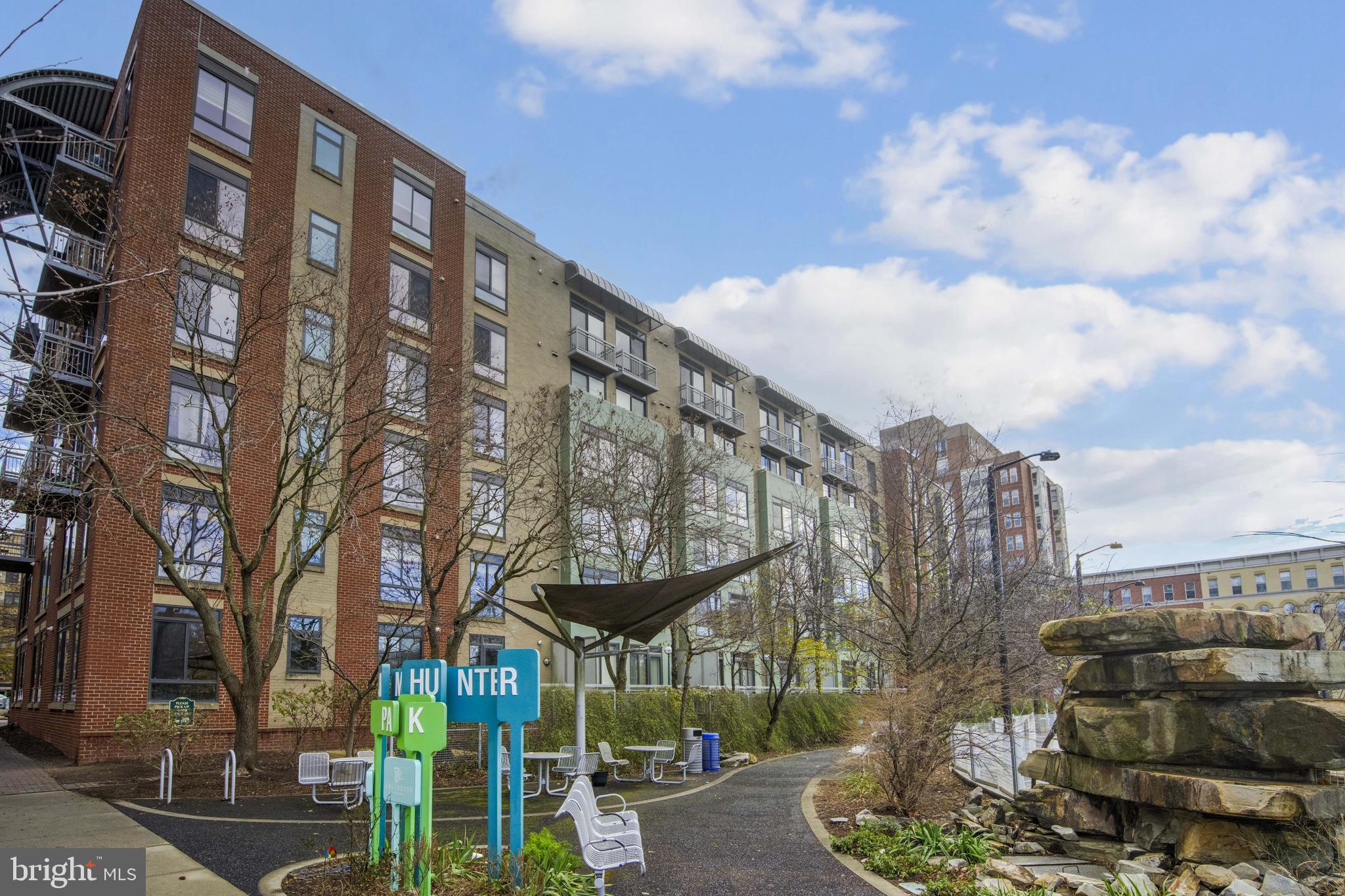 1200 N HARTFORD STREET N 201