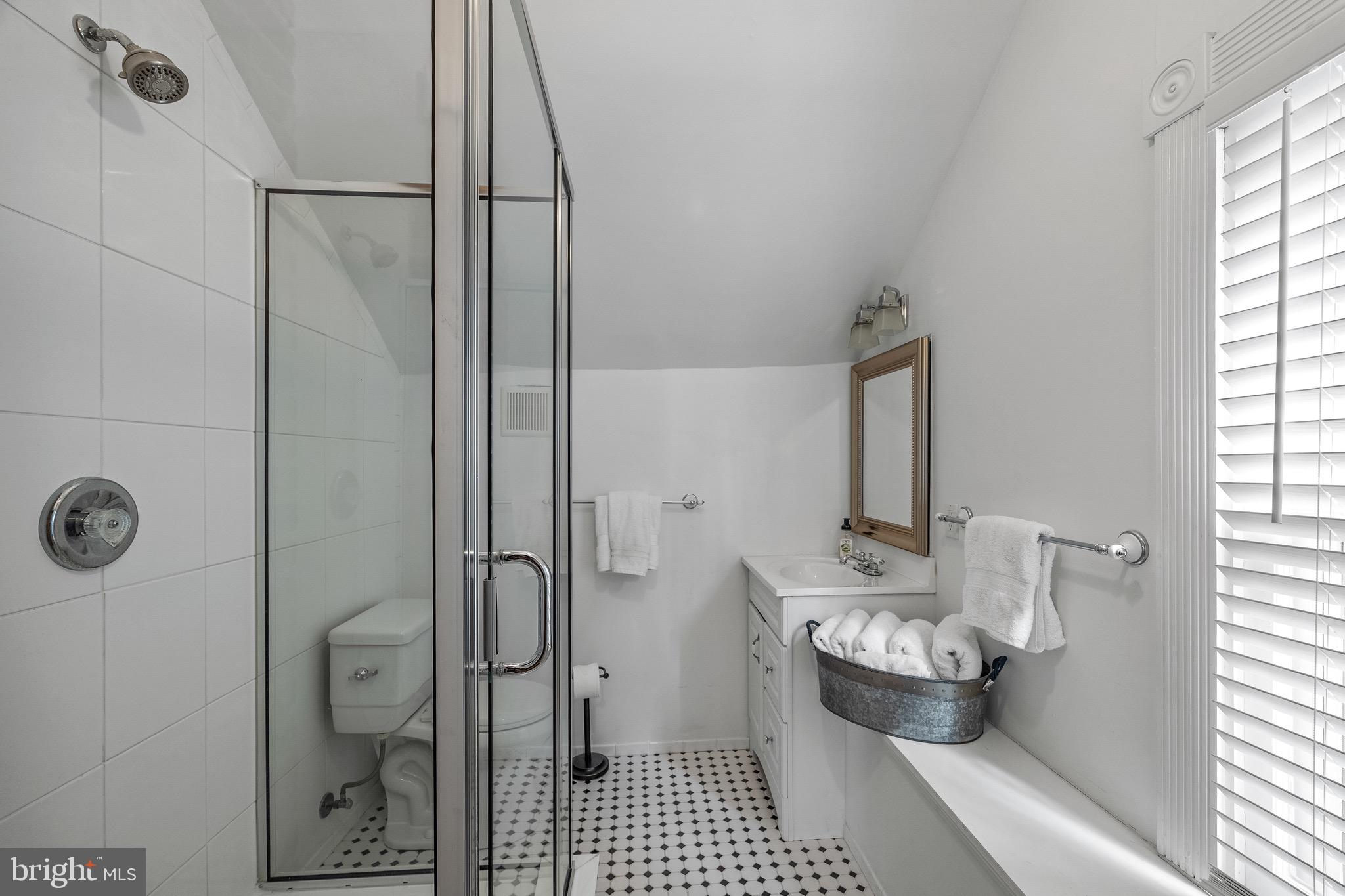 HISTORIC DISTRICT - Residential