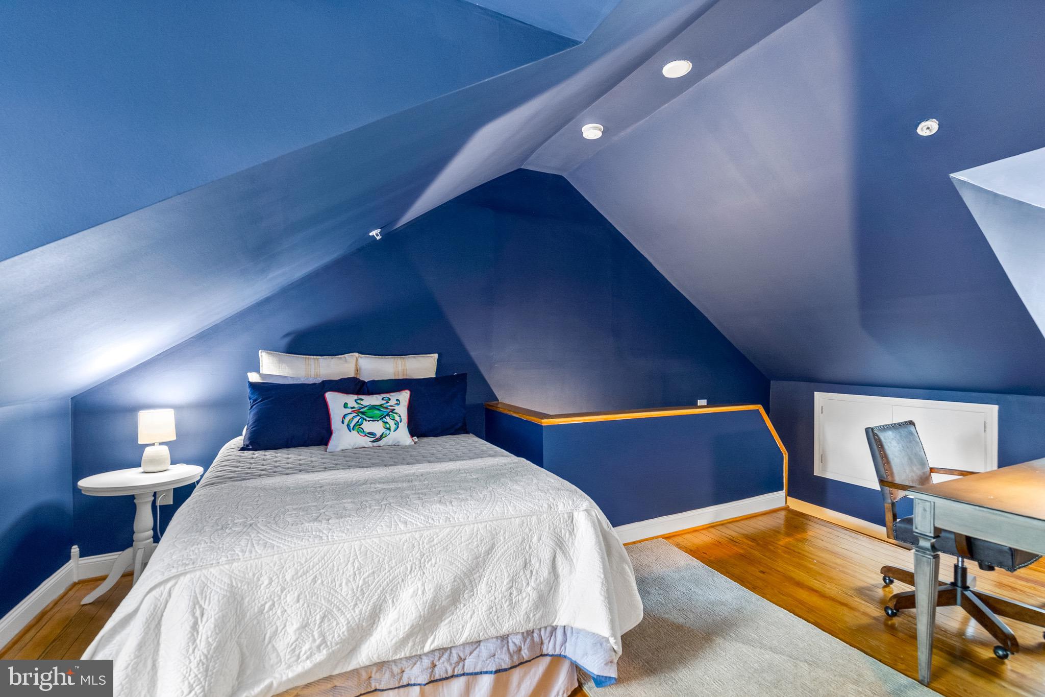 HISTORIC DISTRICT - Residential