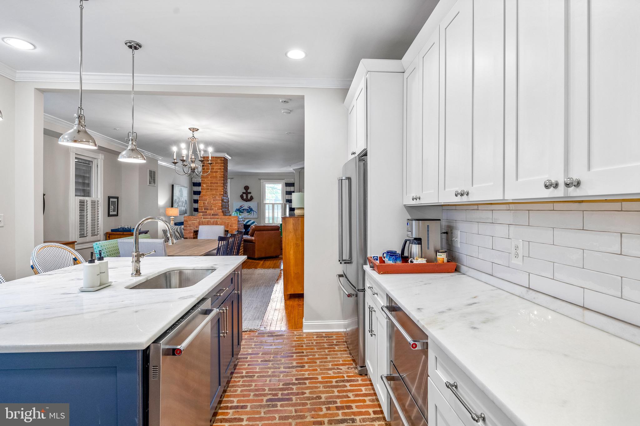 HISTORIC DISTRICT - Residential