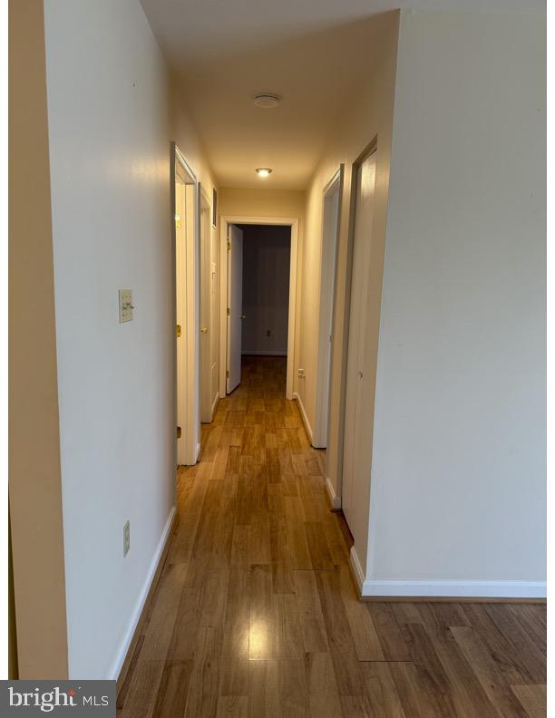 LAKESIDE CONDOMINIUMS - Residential