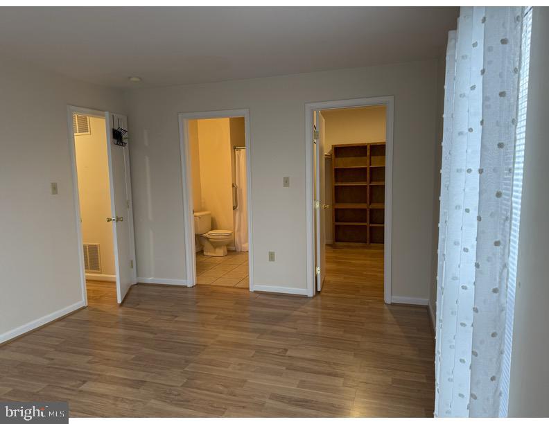 LAKESIDE CONDOMINIUMS - Residential