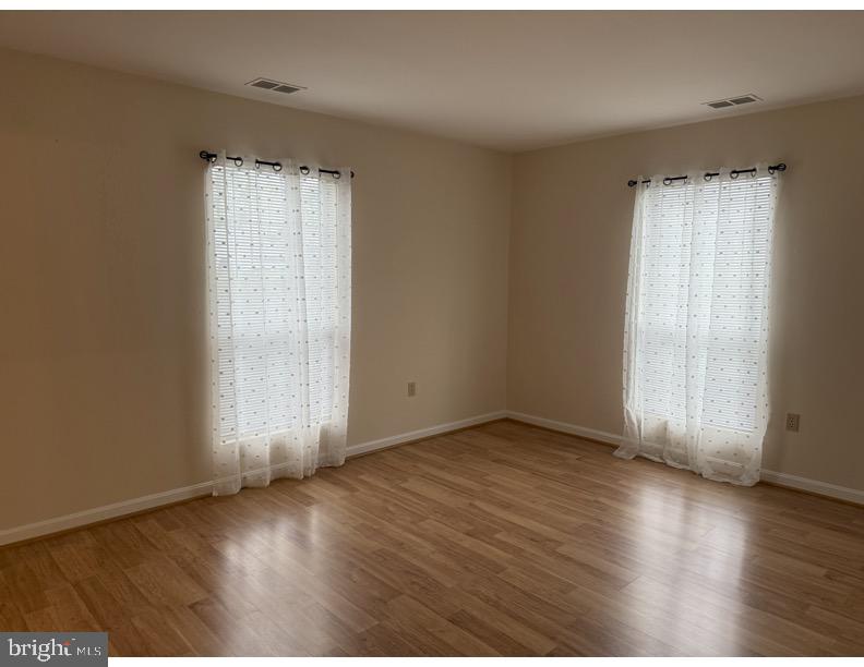 LAKESIDE CONDOMINIUMS - Residential