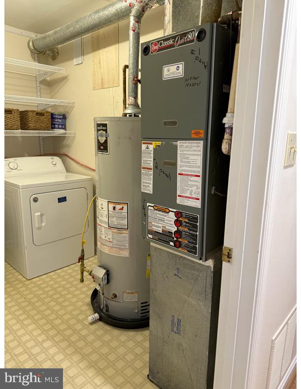 LAKESIDE CONDOMINIUMS - Residential