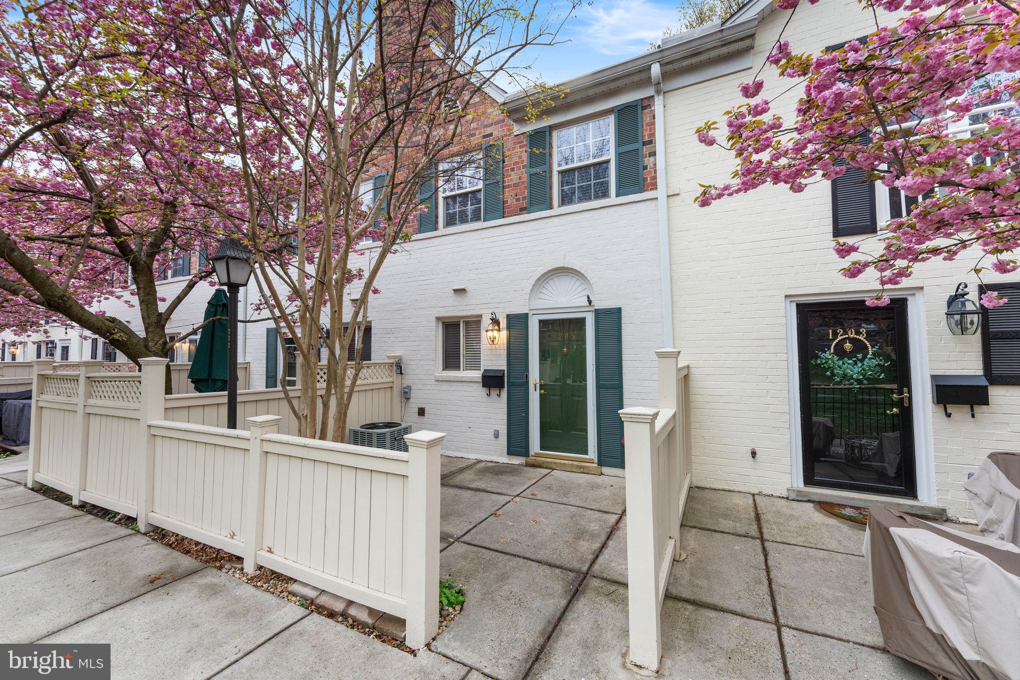 1205 N VAN DORN STREET