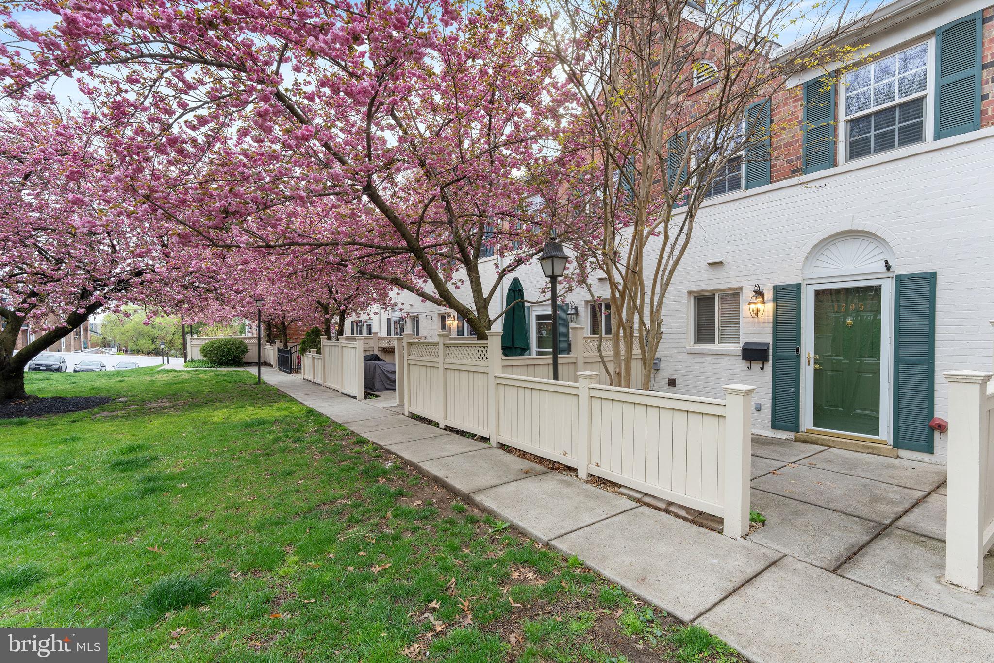 1205 N VAN DORN STREET