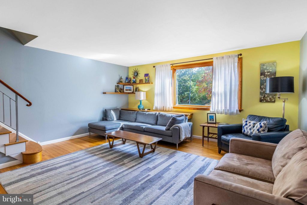 Photo of 6808 Henry Avenue, PHILADELPHIA, PA 19128 (MLS # PAPH2523868)