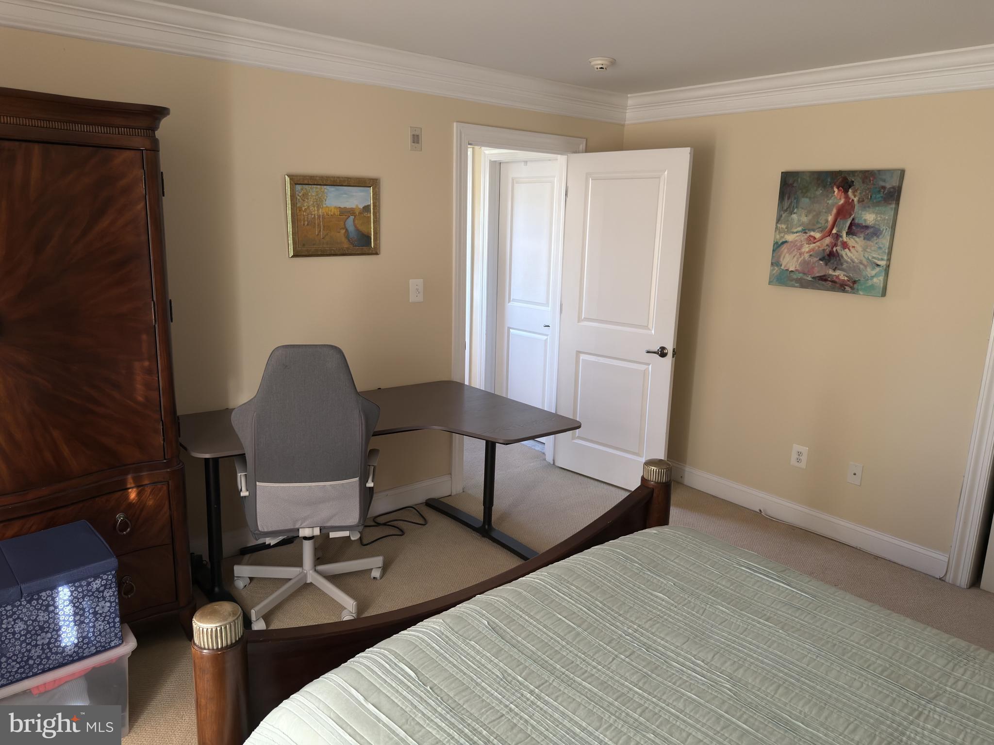 ARDMORE CROSSING - Residential