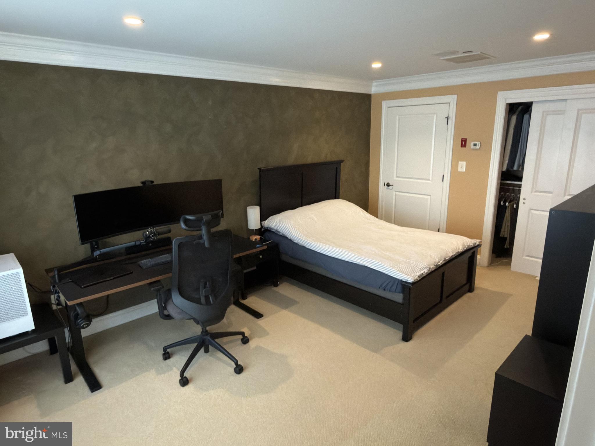 ARDMORE CROSSING - Residential
