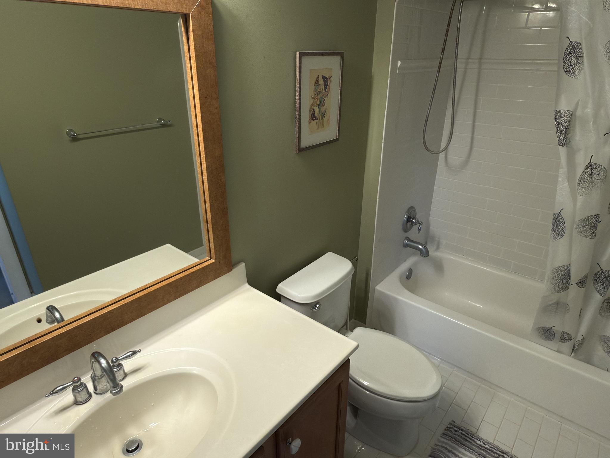 ARDMORE CROSSING - Residential