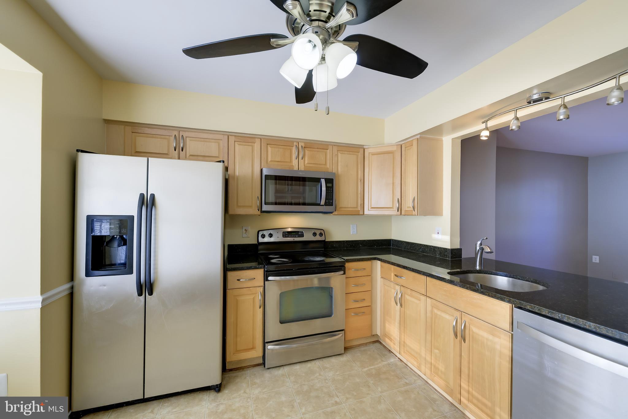 GUNNERS LAKE VILLAGE - Residential Lease