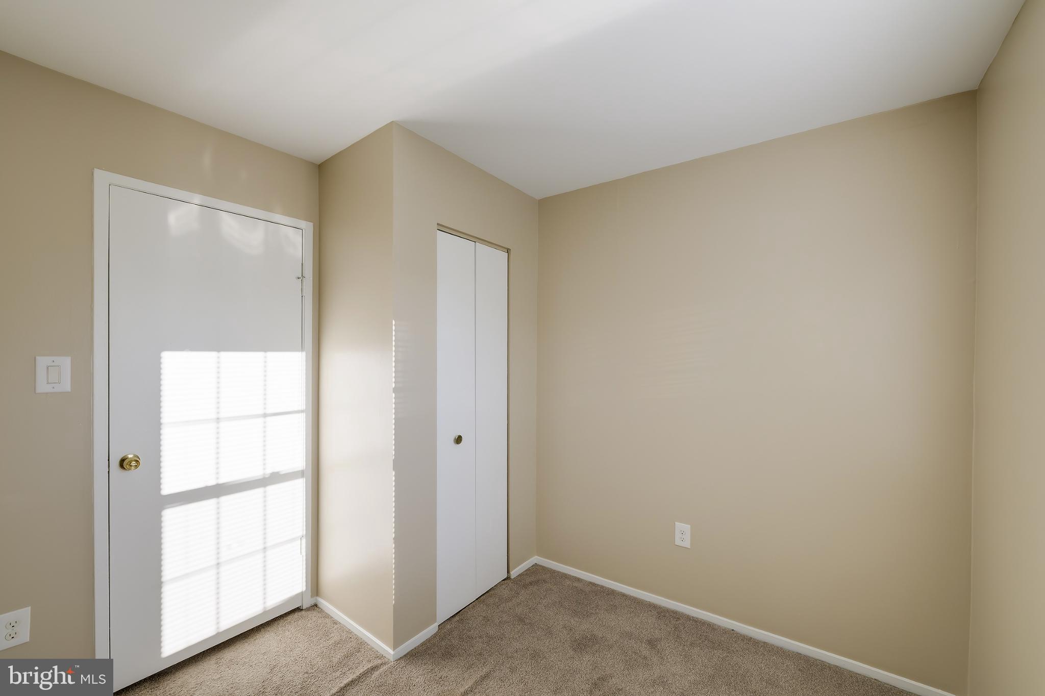 GUNNERS LAKE VILLAGE - Residential Lease