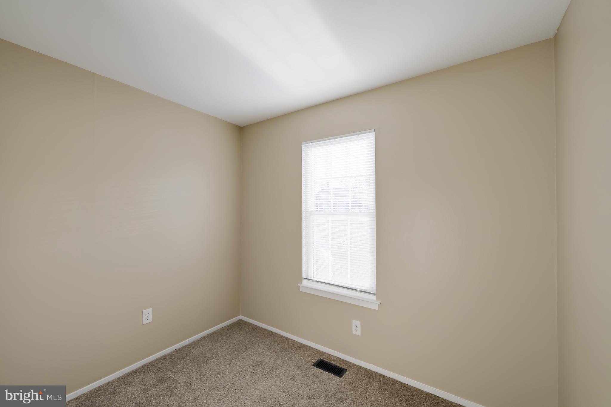 GUNNERS LAKE VILLAGE - Residential Lease