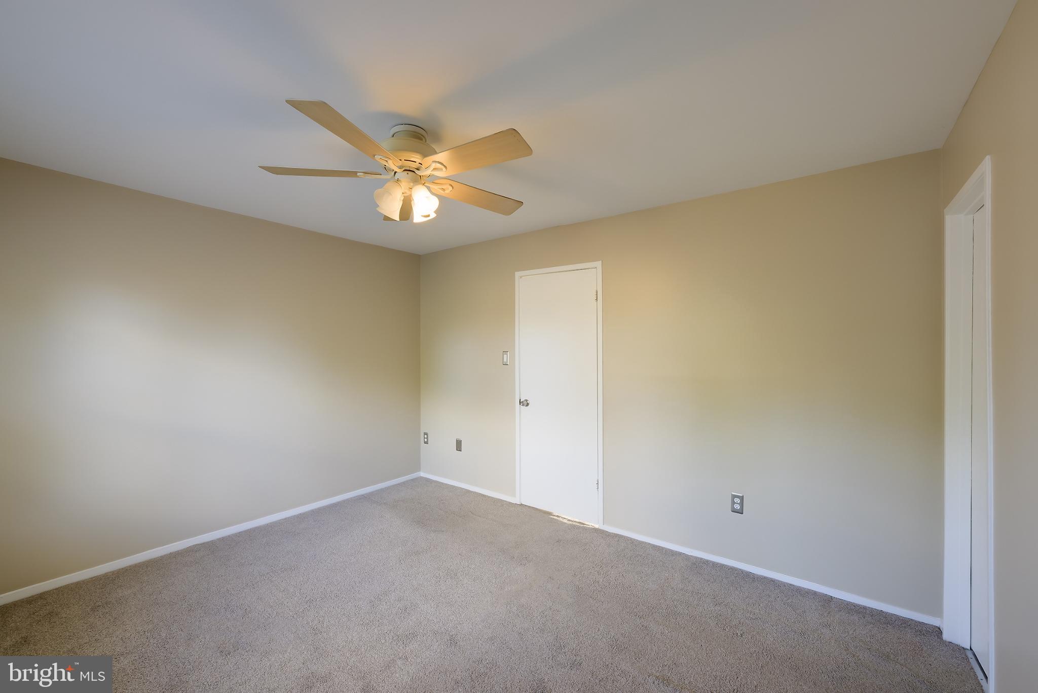 GUNNERS LAKE VILLAGE - Residential Lease