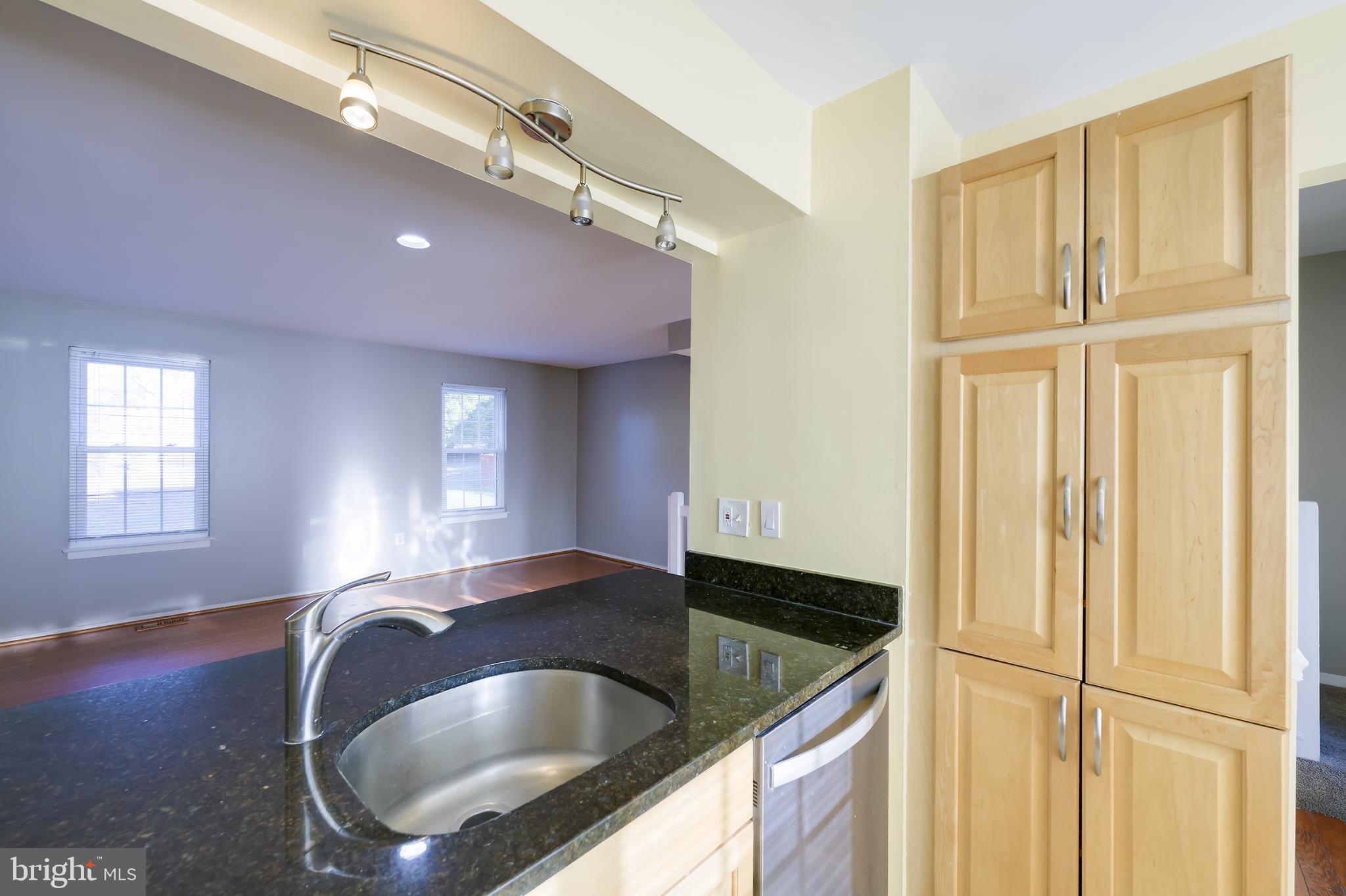 GUNNERS LAKE VILLAGE - Residential Lease