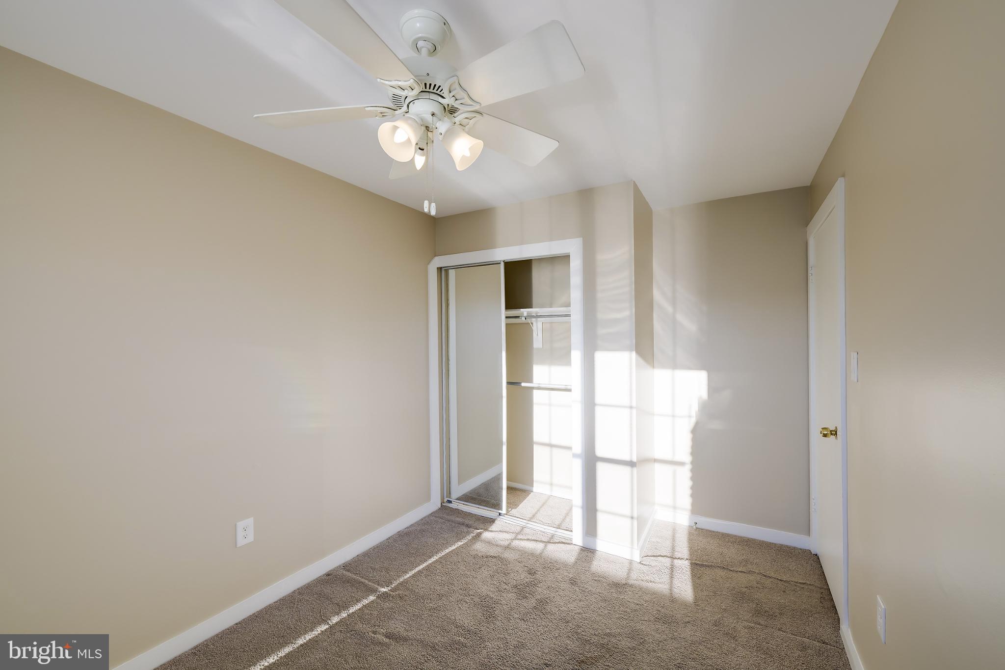 GUNNERS LAKE VILLAGE - Residential Lease