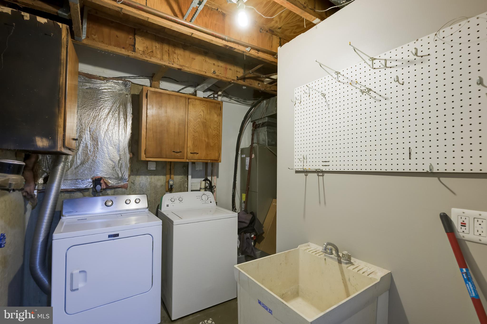 GUNNERS LAKE VILLAGE - Residential Lease