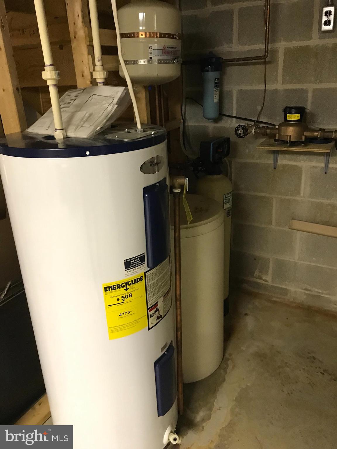 MANOR OAKS - Residential