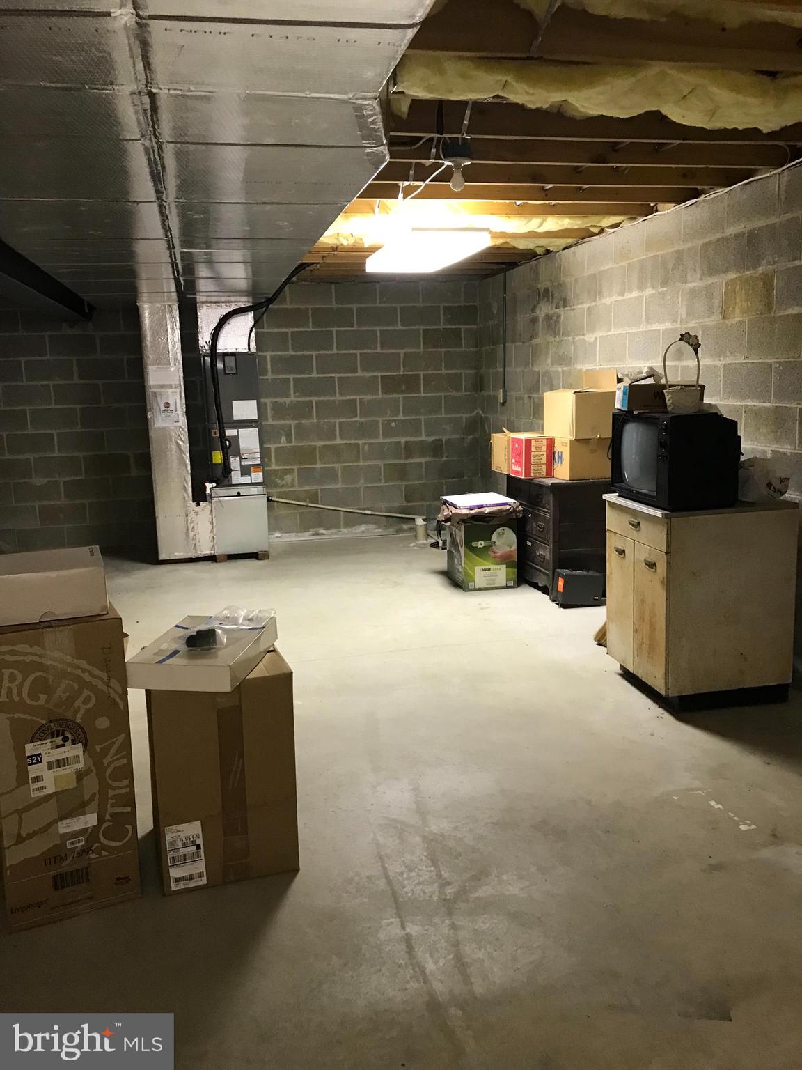 MANOR OAKS - Residential