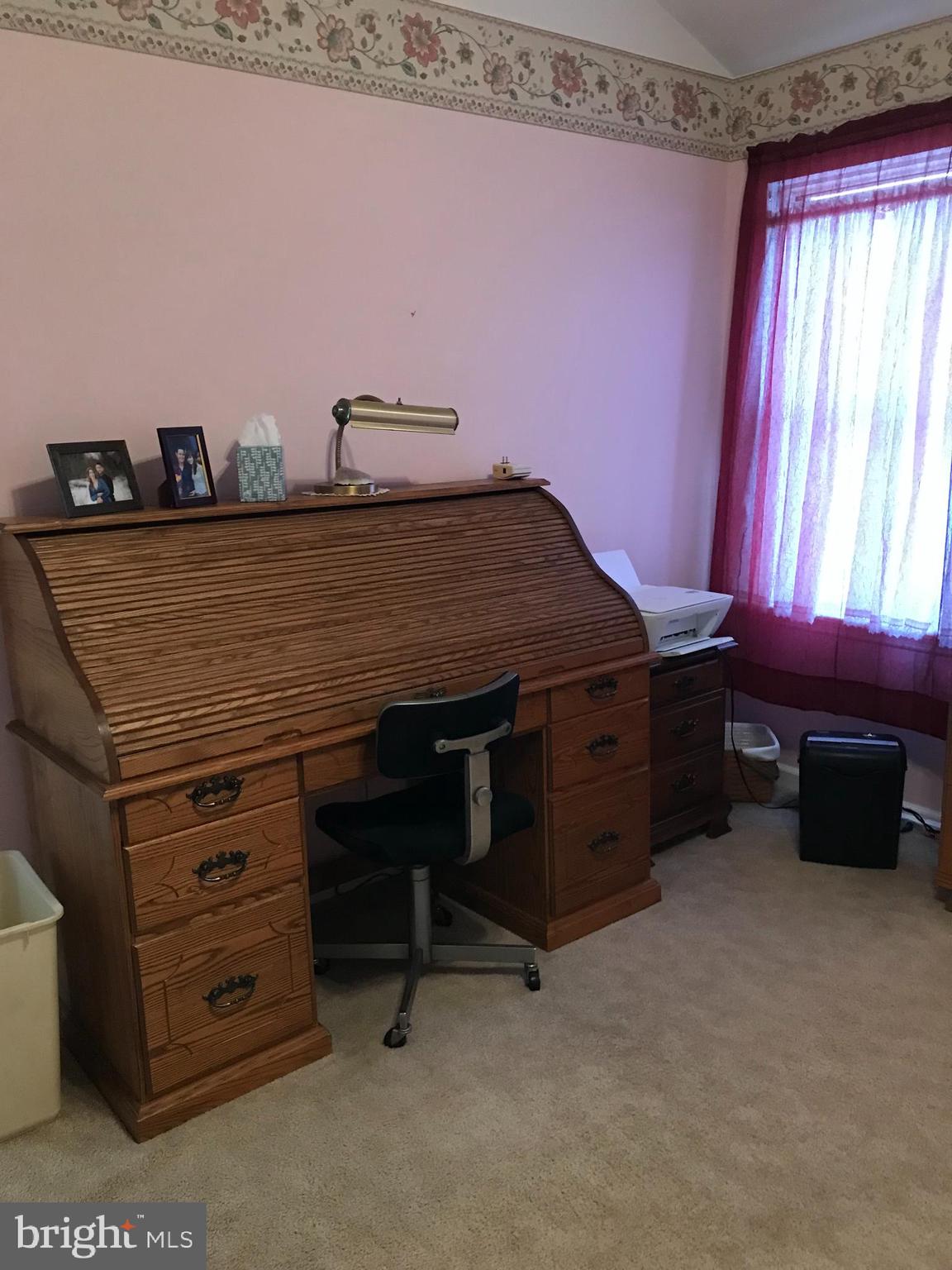 MANOR OAKS - Residential