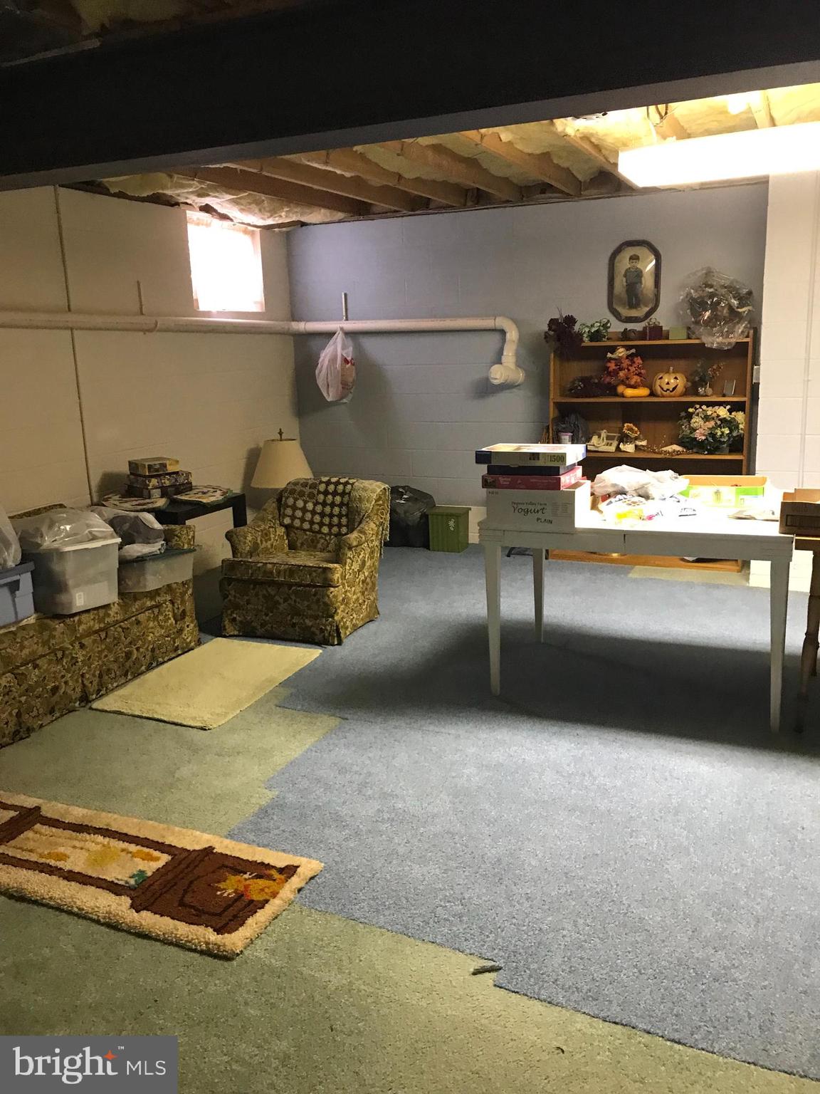 MANOR OAKS - Residential