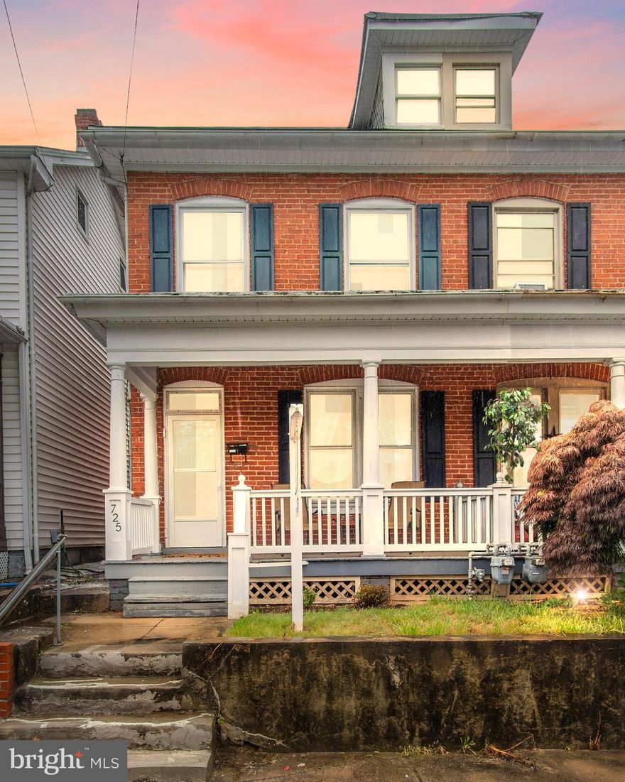 End Unit with a covered front & back porch!  Walk into your spacious foyer with luxury vinyl plank flooring. Living room with lots of windows for natural light and pocket doors. Dining room & family room combined to make a great space for entertaining. Eat-in Kitchen with white cabinets and updated appliances. Door off the kitchen to your covered back porch & fenced backyard. Half bathroom on the main level. Upstairs you have 3 large bedrooms and a full bathroom. The attic is floored and could be finished for extra space. One car detached garage. Covered front porch is great to watch the storms come and go. Great location close to shopping, restaurants and major highways.