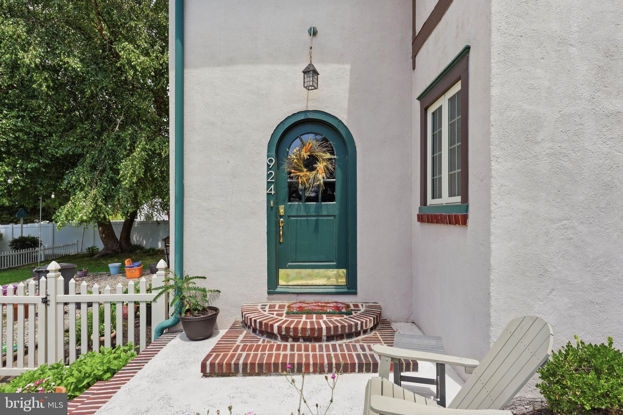 924 COLUMBIA AVENUE