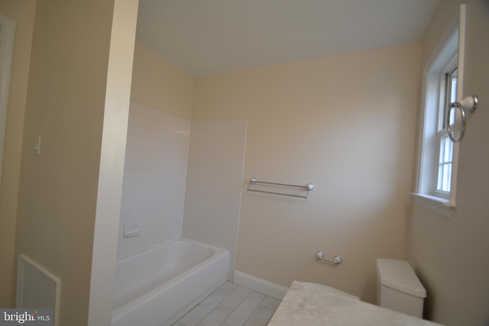 THE ENCLAVE - Residential Lease