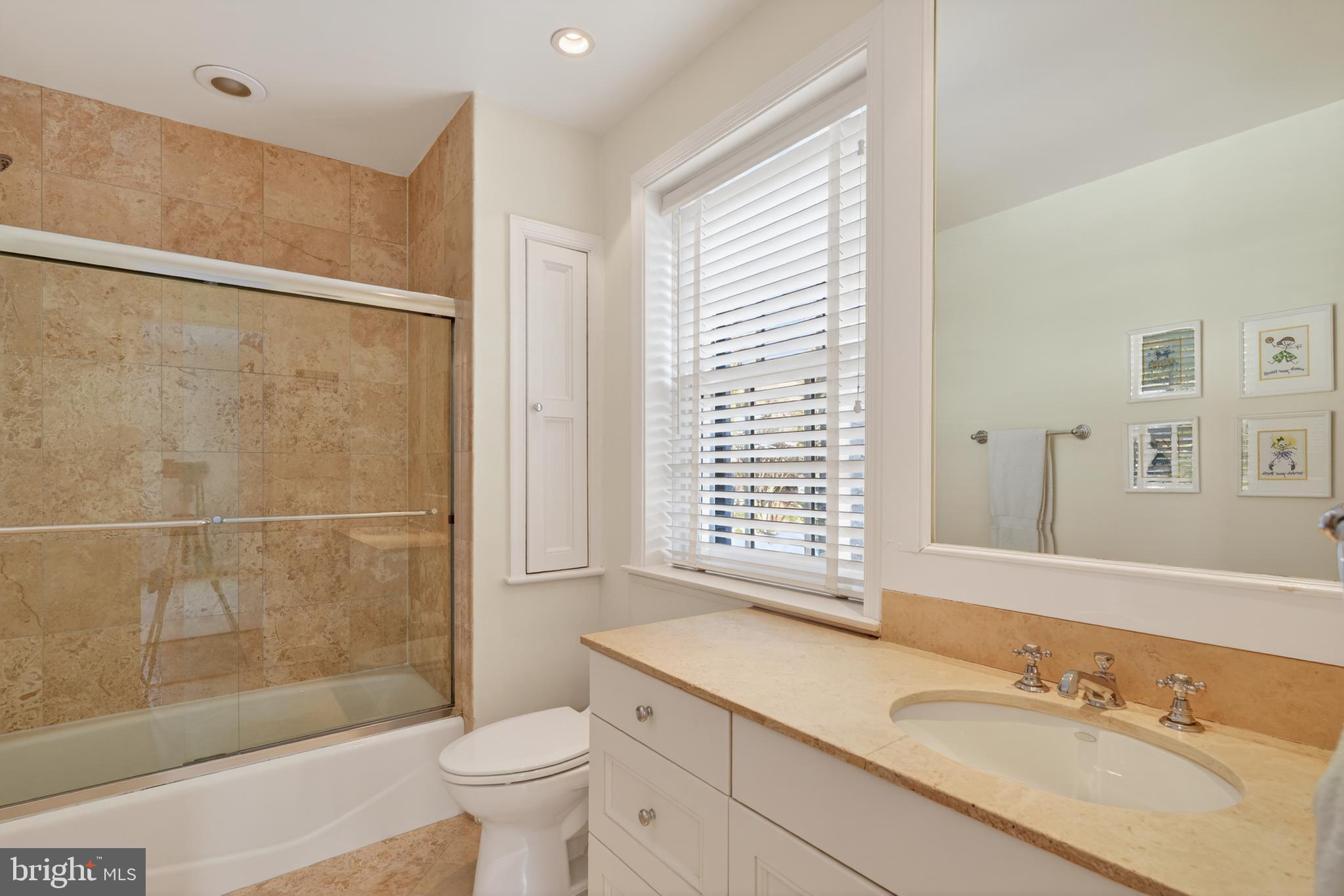BERKLEY - Residential