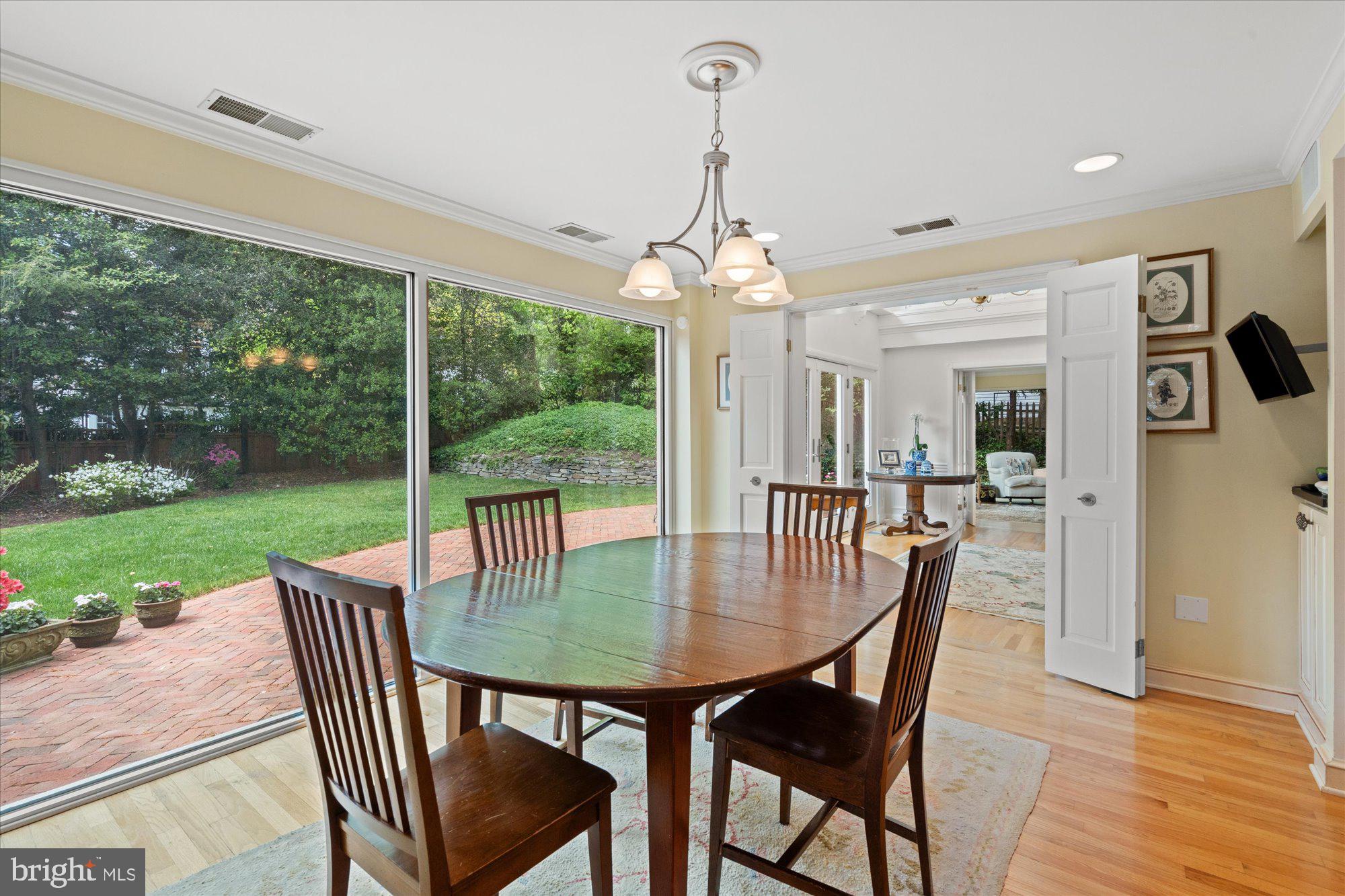 BERKLEY - Residential