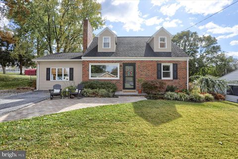13 KIM ACRES DRIVE MECHANICSBURG PA 17055