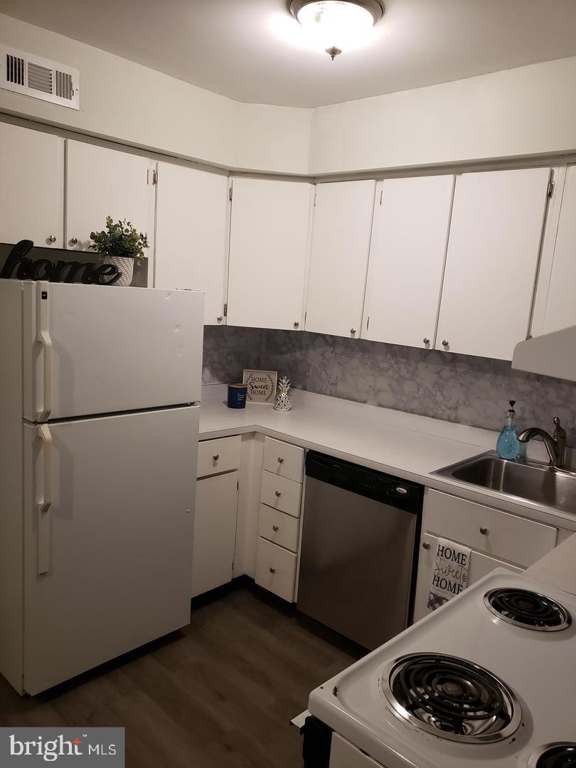 112 WINDING WAY
