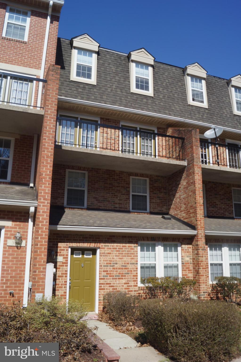 A great town home priced to sell quickly, good town home in excellent location, proximity to shopping centers, Glen Mont Metro and within major transportation corridors. A large two-level town home with three bedrooms and two half baths