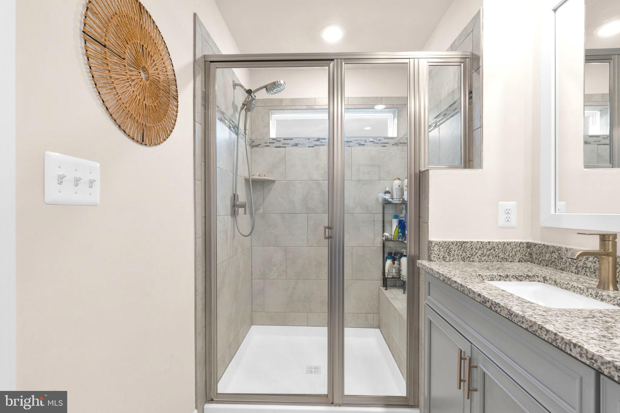 TANYARD SHORES - Residential