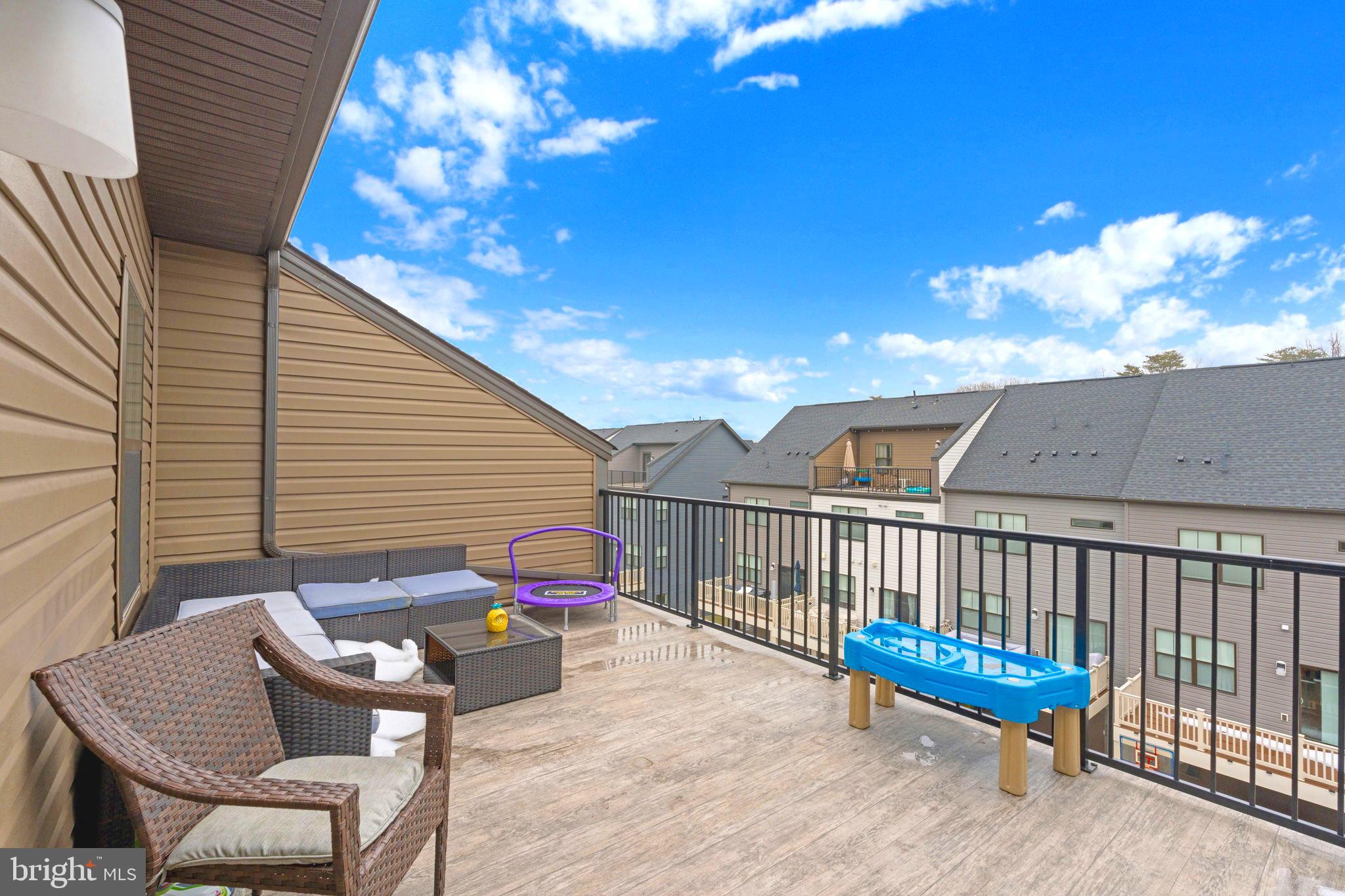 TANYARD SHORES - Residential