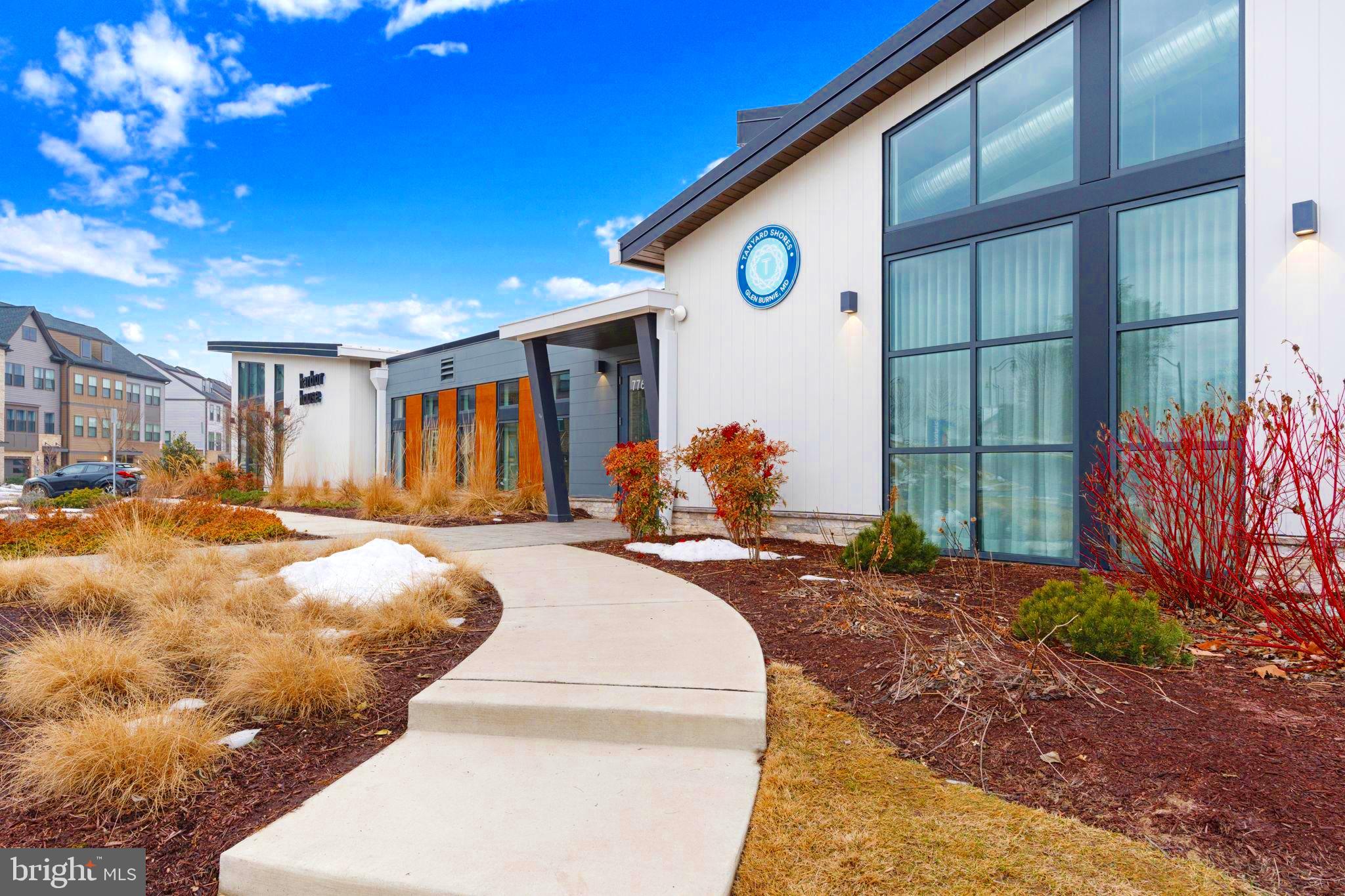 TANYARD SHORES - Residential