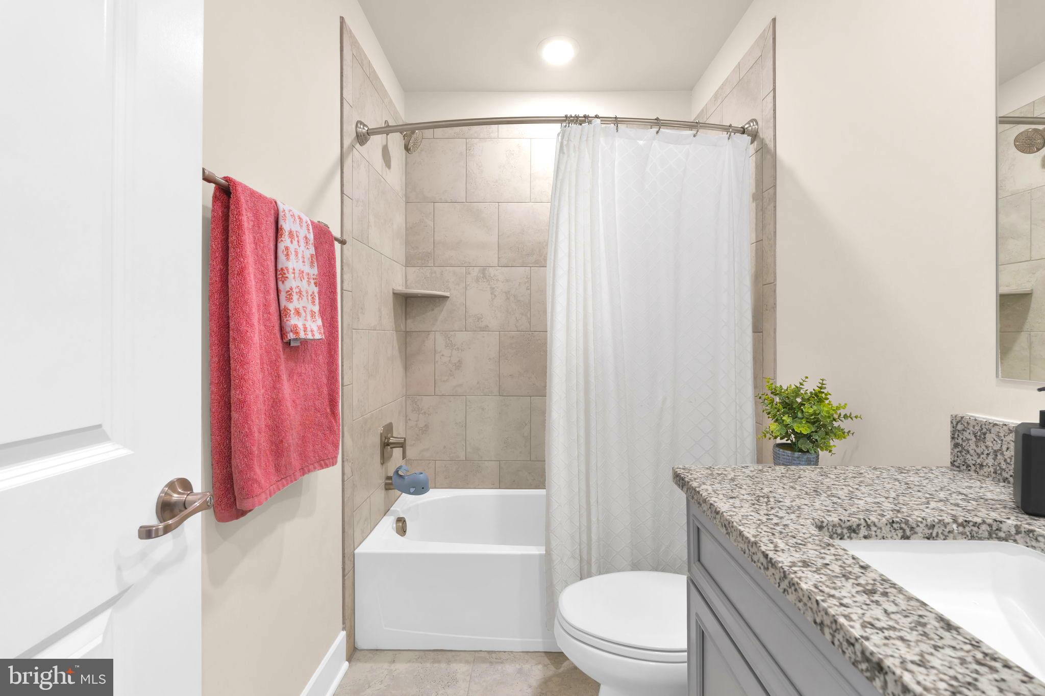 TANYARD SHORES - Residential